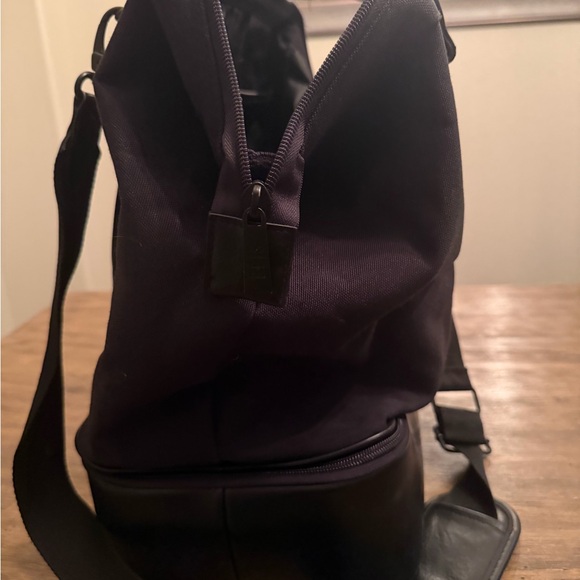 BÉIS The Convertible Mini Weekender in Black Crossbody - Picture 3 of 12